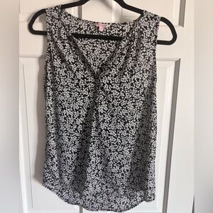 Candie's Black and White Floral Blouse size small